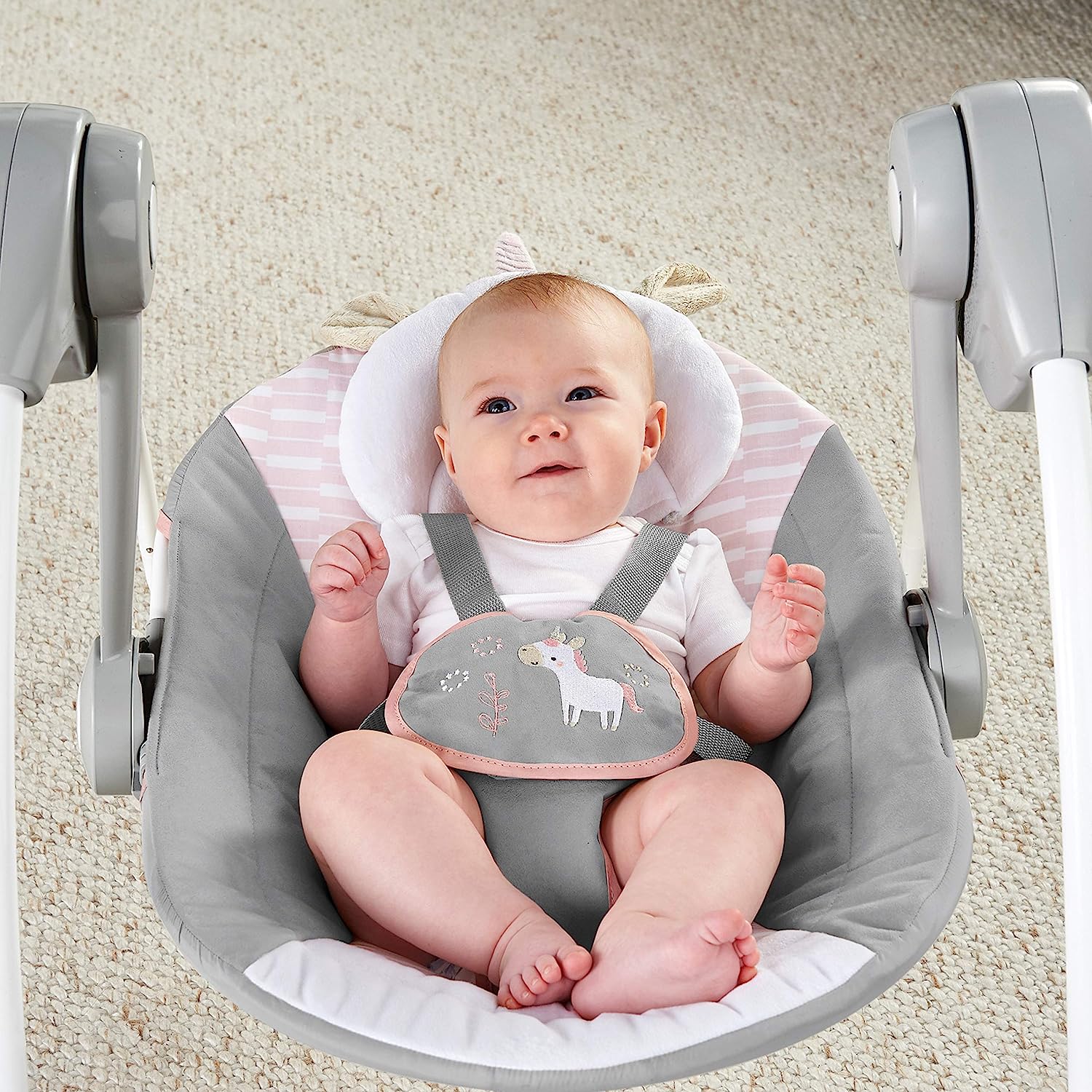Ingenuity Soothe 'n Delight Compact Portable 6-Speed Plush Baby Swing with Music, Folds Easy, 0-9 Months 6-20 lbs (Cozy Kingdom)