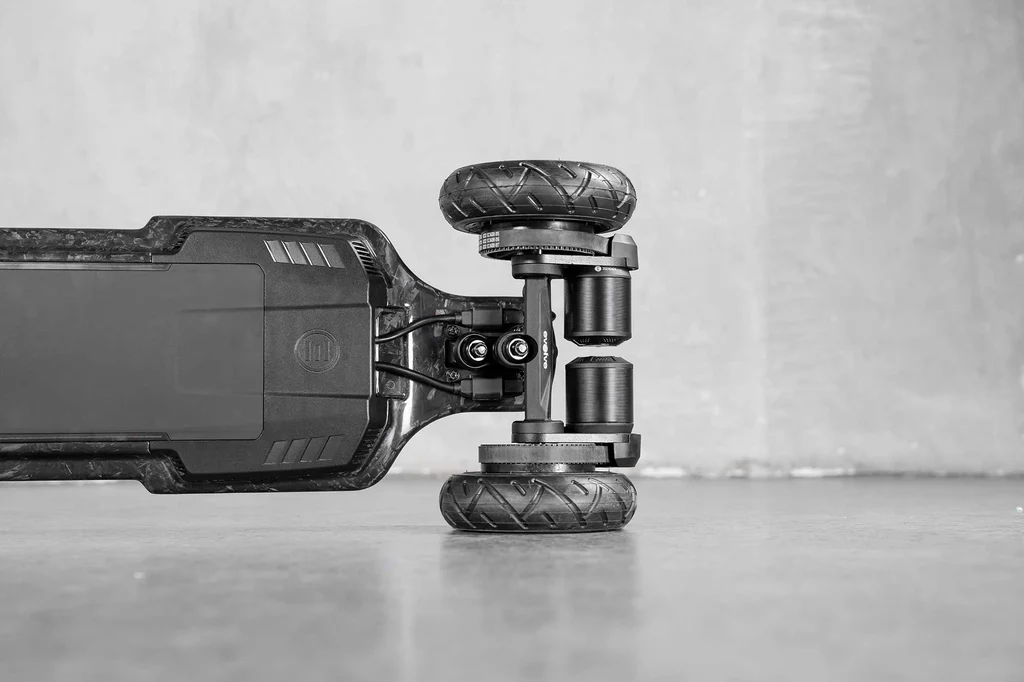 【Christmas discounts 🎄】Diablo Carbon fiber all-terrain electric scooter - top speed 50 km/h, range 50 km